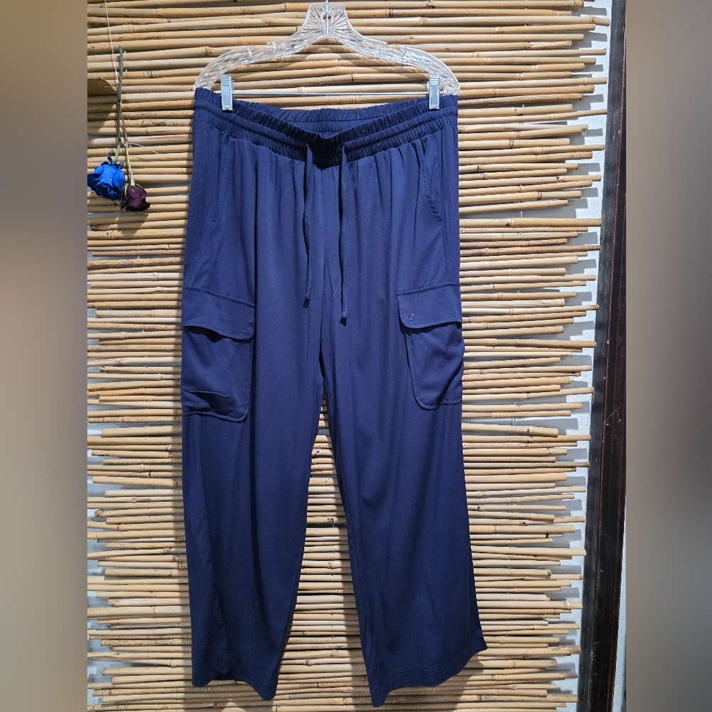 Women's TORRID Size 00S Large Navy Cargo Pants, WIDE LEG, Comfy,  Drawstring